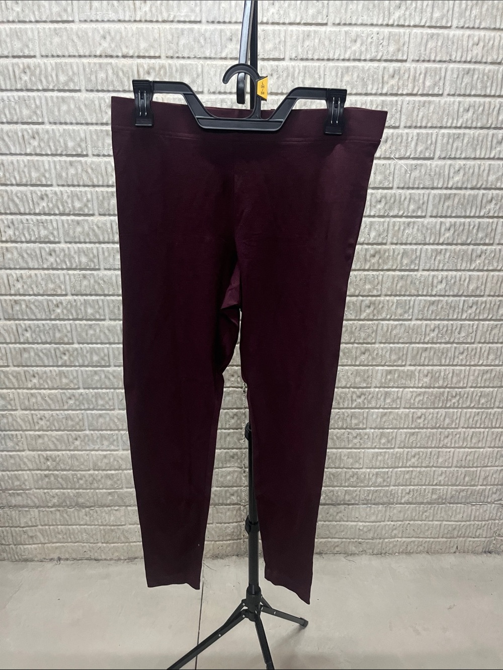 Old Navy Maroon Stretch Leggings